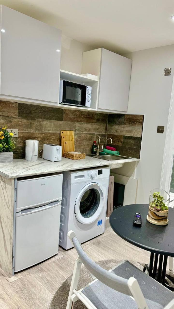 Appartamento Guest&Rest Elite 2 Londra Esterno foto